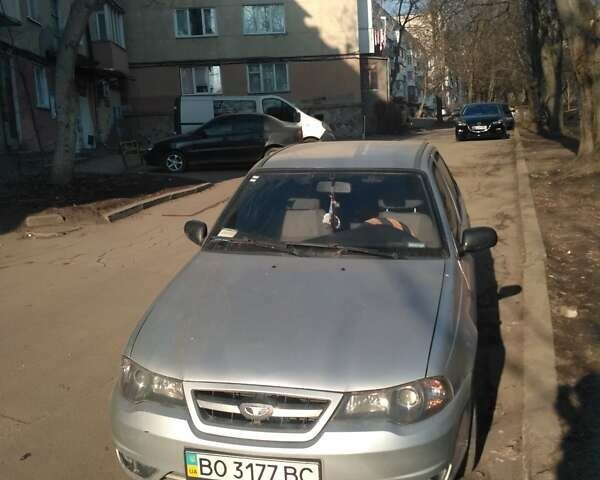 Сірий Деу Нексія, об'ємом двигуна 1.5 л та пробігом 150 тис. км за 2600 $, фото 1 на Automoto.ua
