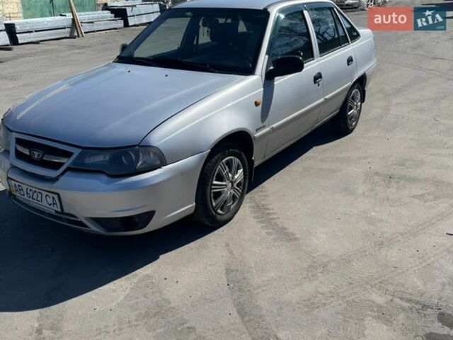 Серый Дэу Нексия, объемом двигателя 1.6 л и пробегом 183 тыс. км за 1700 $, фото 1 на Automoto.ua
