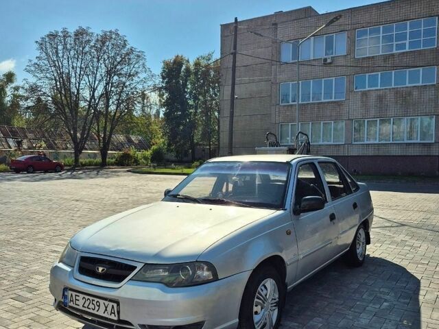 Сірий Деу Нексія, об'ємом двигуна 1.5 л та пробігом 227 тис. км за 2400 $, фото 1 на Automoto.ua