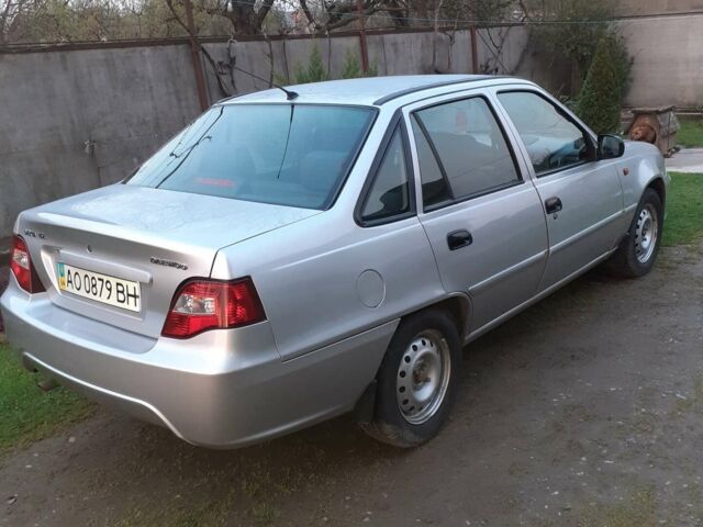 Сірий Деу Нексія, об'ємом двигуна 1.6 л та пробігом 118 тис. км за 3500 $, фото 1 на Automoto.ua