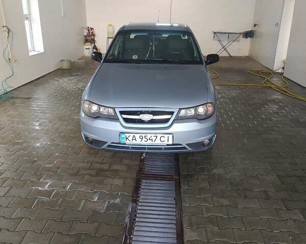 Сірий Деу Нексія, об'ємом двигуна 1.6 л та пробігом 267 тис. км за 1350 $, фото 1 на Automoto.ua