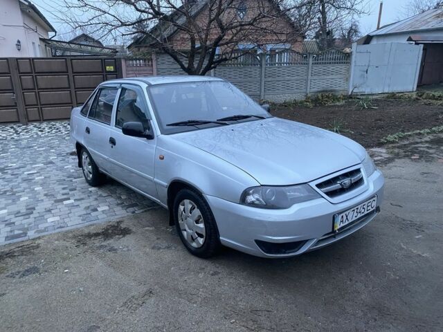 Серый Дэу Нексия, объемом двигателя 1.5 л и пробегом 195 тыс. км за 1750 $, фото 1 на Automoto.ua