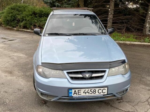 Сірий Деу Нексія, об'ємом двигуна 1.6 л та пробігом 238 тис. км за 1934 $, фото 1 на Automoto.ua