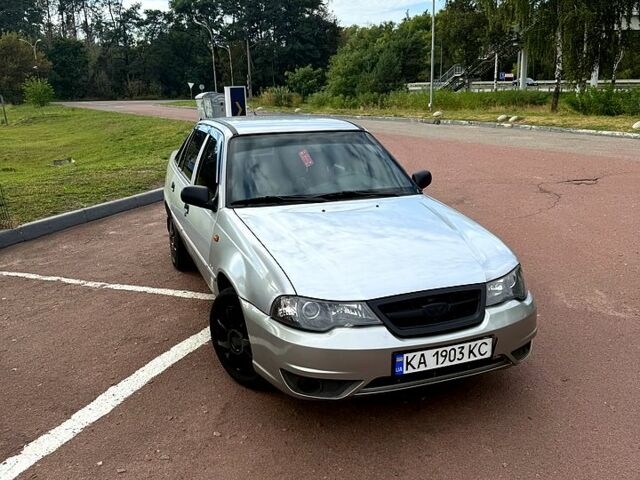 Сірий Деу Нексія, об'ємом двигуна 1.5 л та пробігом 0 тис. км за 2250 $, фото 1 на Automoto.ua