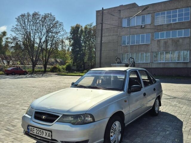 Сірий Деу Нексія, об'ємом двигуна 1.5 л та пробігом 227 тис. км за 2309 $, фото 1 на Automoto.ua