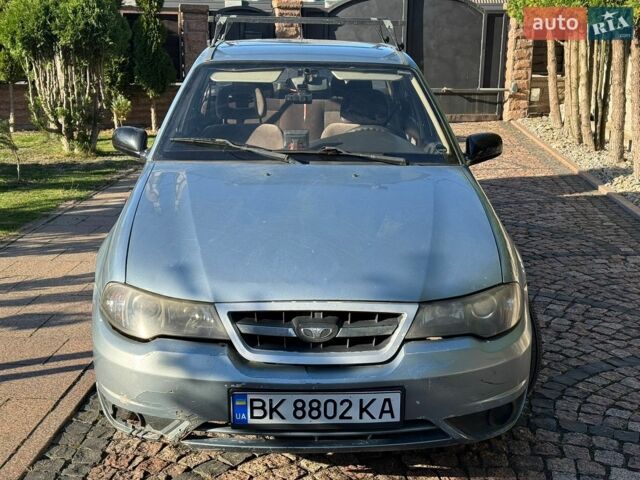 Сірий Деу Нексія, об'ємом двигуна 1.5 л та пробігом 190 тис. км за 1500 $, фото 1 на Automoto.ua