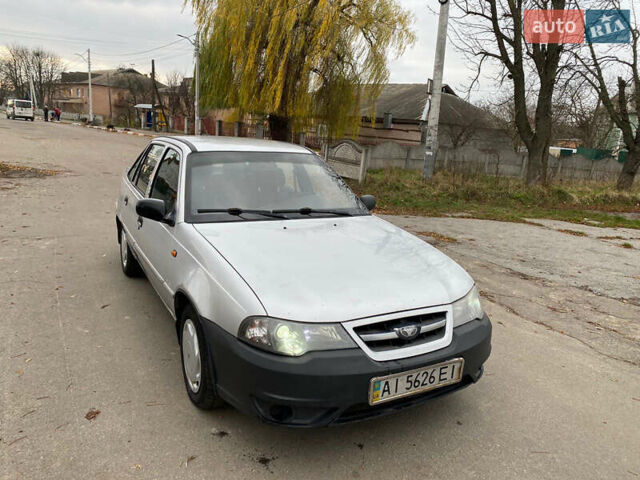 Сірий Деу Нексія, об'ємом двигуна 1.6 л та пробігом 212 тис. км за 1500 $, фото 1 на Automoto.ua