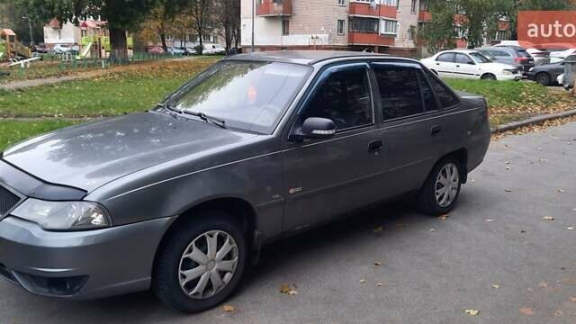 Деу Нексія 2014 у Києві на Automoto.ua Сірий Деу Нексія, об'ємом двигуна 1.5 л та пробігом 183 тис. км за 2000 $, фото 1 на Automoto.ua