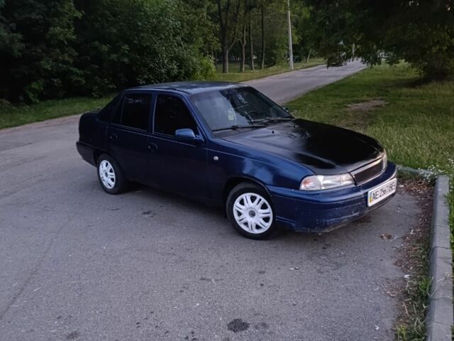 Синий Дэу Нексия, объемом двигателя 0 л и пробегом 300 тыс. км за 800 $, фото 1 на Automoto.ua