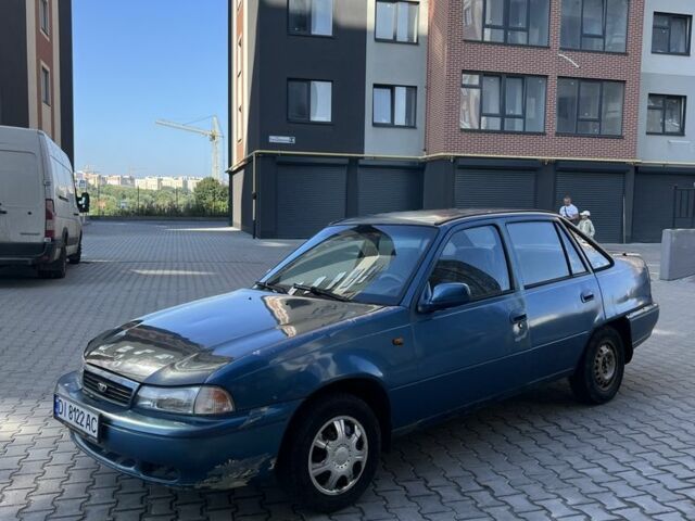 Синий Дэу Нексия, объемом двигателя 1.5 л и пробегом 200 тыс. км за 952 $, фото 1 на Automoto.ua