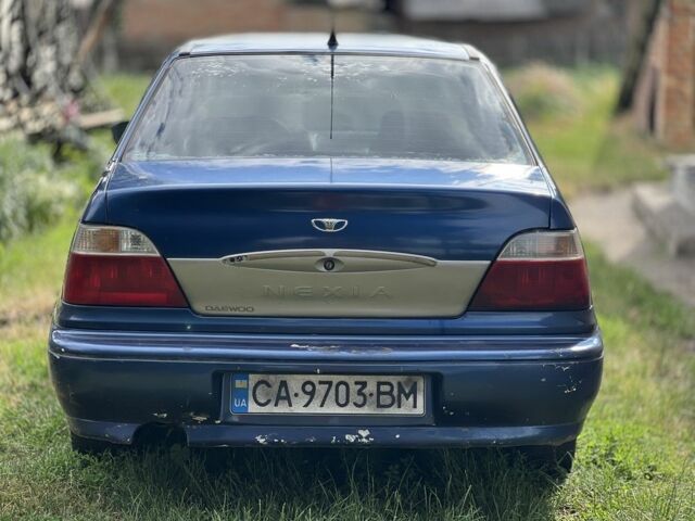 Синий Дэу Нексия, объемом двигателя 1.5 л и пробегом 200 тыс. км за 900 $, фото 1 на Automoto.ua