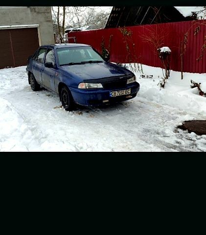 Синий Дэу Нексия, объемом двигателя 1.5 л и пробегом 350 тыс. км за 900 $, фото 1 на Automoto.ua