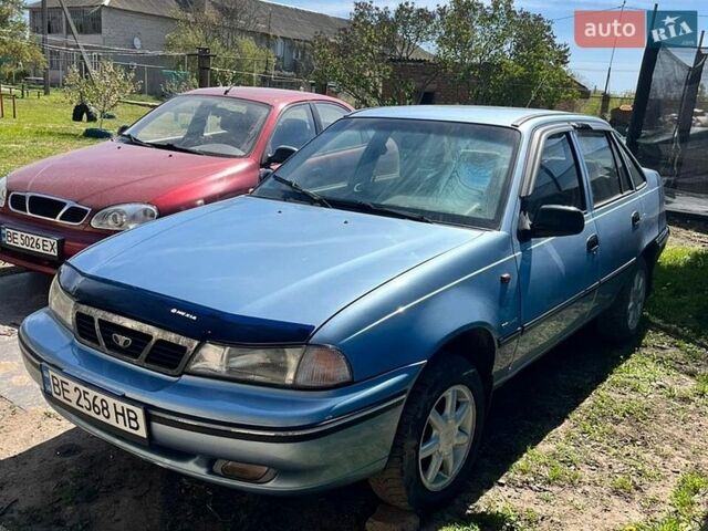 Синий Дэу Нексия, объемом двигателя 1.5 л и пробегом 200 тыс. км за 800 $, фото 1 на Automoto.ua