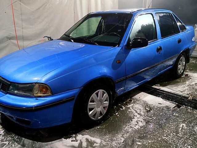 Синий Дэу Нексия, объемом двигателя 1.5 л и пробегом 189 тыс. км за 1150 $, фото 1 на Automoto.ua