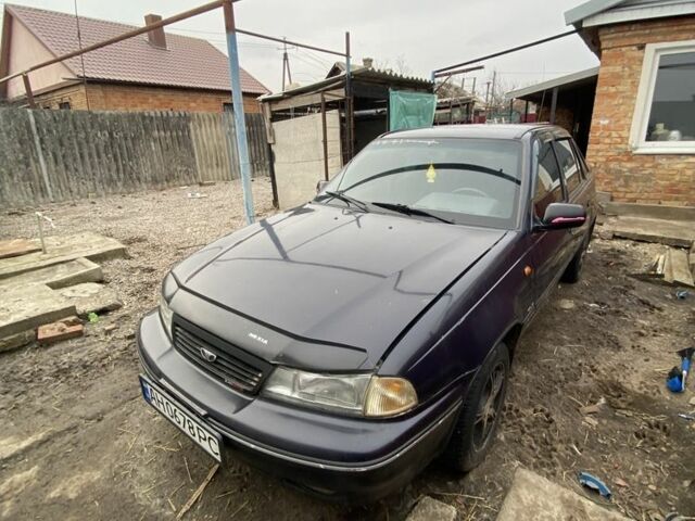 Синий Дэу Нексия, объемом двигателя 1.5 л и пробегом 200 тыс. км за 1500 $, фото 1 на Automoto.ua