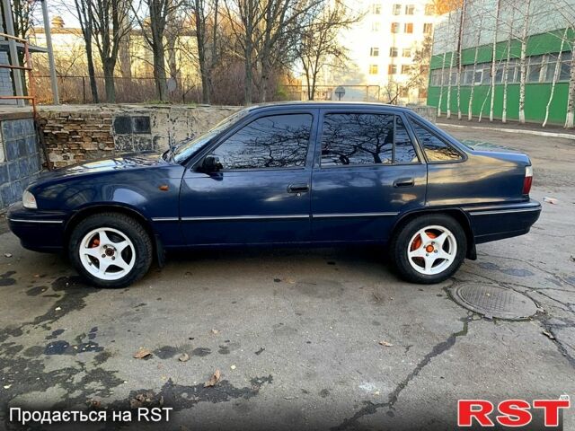 Синий Дэу Нексия, объемом двигателя 1.5 л и пробегом 267 тыс. км за 1900 $, фото 1 на Automoto.ua