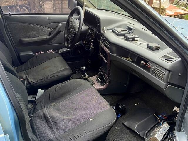 Синий Дэу Нексия, объемом двигателя 1.5 л и пробегом 27600 тыс. км за 700 $, фото 1 на Automoto.ua