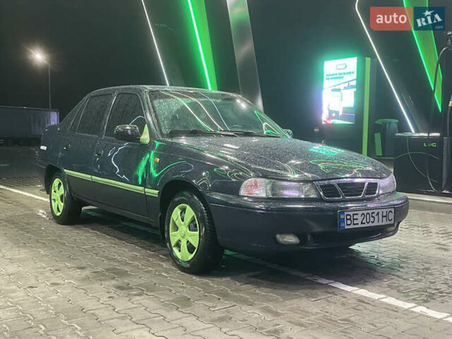 Синий Дэу Нексия, объемом двигателя 1.5 л и пробегом 210 тыс. км за 1800 $, фото 1 на Automoto.ua