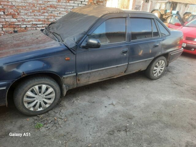 Синий Дэу Нексия, объемом двигателя 0 л и пробегом 220 тыс. км за 1000 $, фото 1 на Automoto.ua