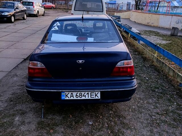 Синий Дэу Нексия, объемом двигателя 1.5 л и пробегом 200 тыс. км за 900 $, фото 1 на Automoto.ua