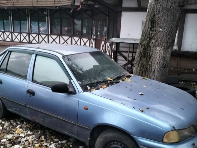 Синий Дэу Нексия, объемом двигателя 1.5 л и пробегом 186 тыс. км за 950 $, фото 1 на Automoto.ua