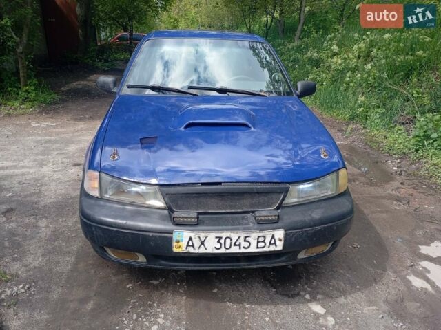 Синій Деу Нексія, об'ємом двигуна 1.5 л та пробігом 190 тис. км за 1000 $, фото 1 на Automoto.ua