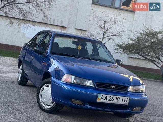 Синій Деу Нексія, об'ємом двигуна 1.5 л та пробігом 120 тис. км за 1999 $, фото 1 на Automoto.ua