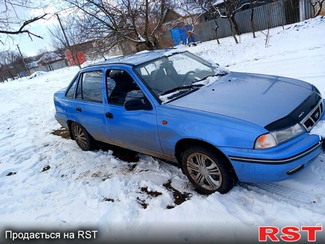 Синий Дэу Нексия, объемом двигателя 16 л и пробегом 0 тыс. км за 2000 $, фото 1 на Automoto.ua