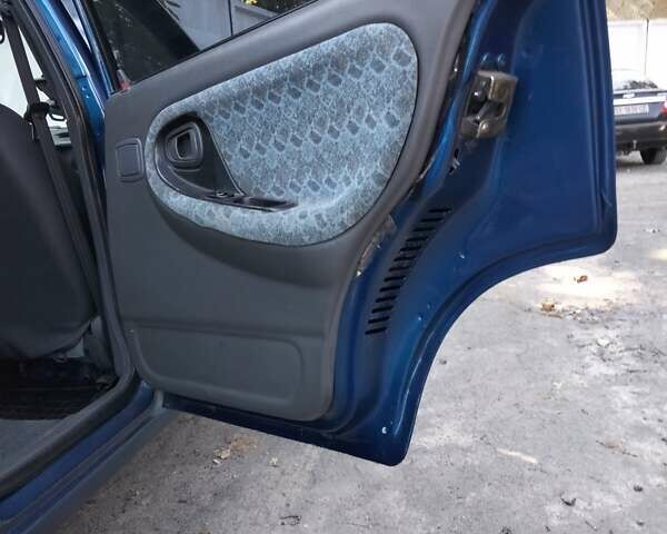 Синій Деу Нексія, об'ємом двигуна 1.5 л та пробігом 200 тис. км за 2700 $, фото 1 на Automoto.ua