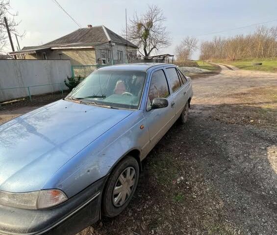 Синий Дэу Нексия, объемом двигателя 1.5 л и пробегом 3 тыс. км за 1400 $, фото 1 на Automoto.ua