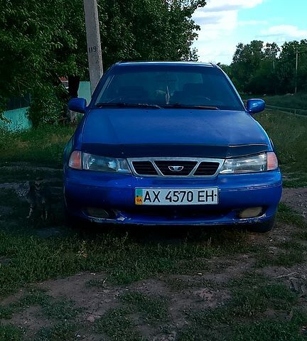 Синий Дэу Нексия, объемом двигателя 1.5 л и пробегом 180 тыс. км за 1200 $, фото 1 на Automoto.ua
