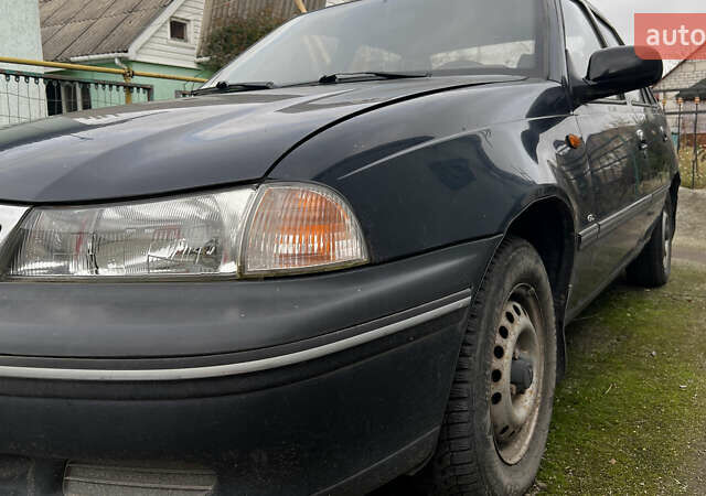 Синий Дэу Нексия, объемом двигателя 1.5 л и пробегом 140 тыс. км за 1300 $, фото 1 на Automoto.ua