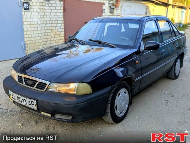 Синий Дэу Нексия, объемом двигателя 1.5 л и пробегом 250 тыс. км за 1100 $, фото 1 на Automoto.ua