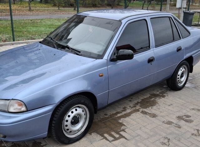 Синий Дэу Нексия, объемом двигателя 1.5 л и пробегом 140 тыс. км за 1700 $, фото 1 на Automoto.ua