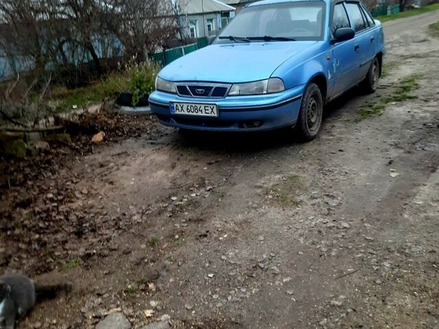 Синий Дэу Нексия, объемом двигателя 1.5 л и пробегом 350 тыс. км за 750 $, фото 1 на Automoto.ua