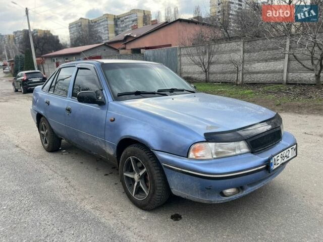 Синий Дэу Нексия, объемом двигателя 1.5 л и пробегом 287 тыс. км за 685 $, фото 1 на Automoto.ua