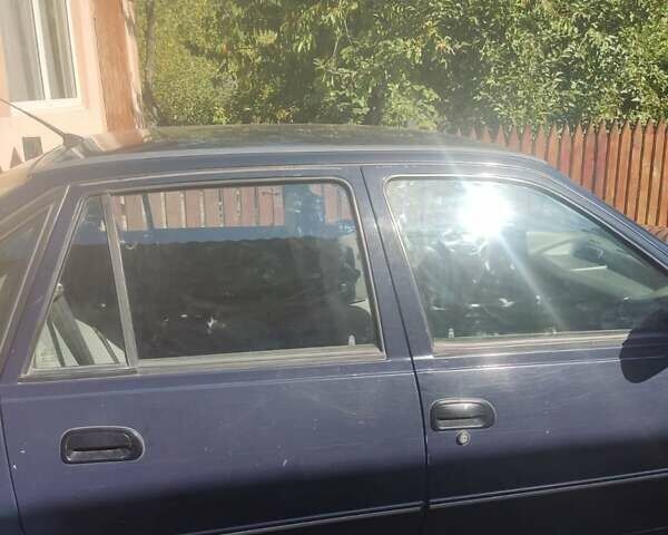 Синий Дэу Нексия, объемом двигателя 1.5 л и пробегом 90 тыс. км за 1724 $, фото 1 на Automoto.ua