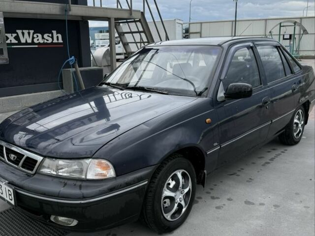 Синий Дэу Нексия, объемом двигателя 0 л и пробегом 215 тыс. км за 1350 $, фото 1 на Automoto.ua