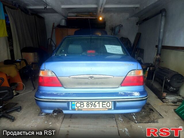 Синий Дэу Нексия, объемом двигателя 1.5 л и пробегом 700 тыс. км за 2700 $, фото 1 на Automoto.ua