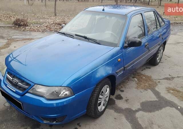 Синий Дэу Нексия, объемом двигателя 1.5 л и пробегом 154 тыс. км за 2300 $, фото 1 на Automoto.ua