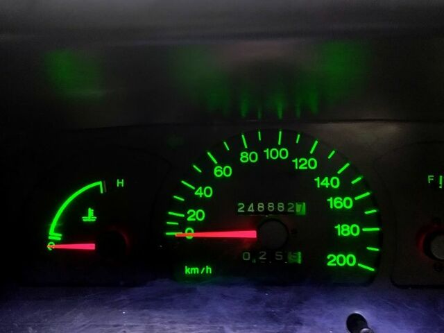 Синий Дэу Нексия, объемом двигателя 1.5 л и пробегом 240 тыс. км за 1500 $, фото 1 на Automoto.ua