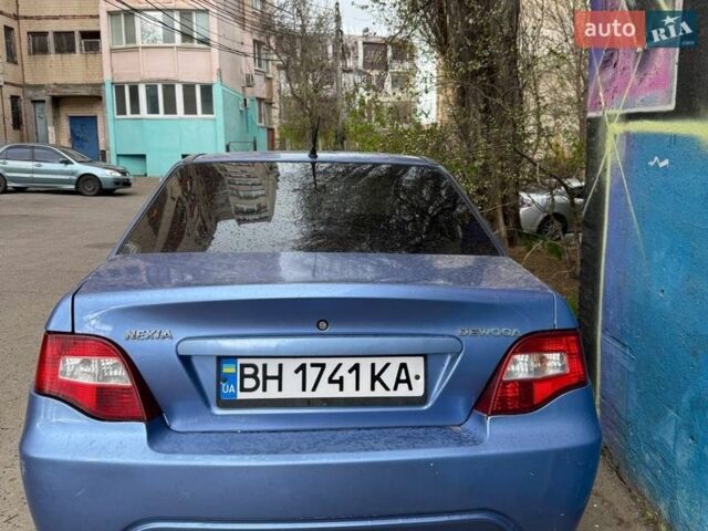 Синий Дэу Нексия, объемом двигателя 1.5 л и пробегом 138 тыс. км за 1400 $, фото 1 на Automoto.ua
