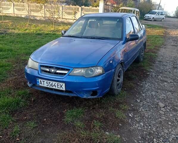 Деу Нексія 2008 у Бурштыне на Automoto.ua Синій Деу Нексія, об'ємом двигуна 1.5 л та пробігом 200 тис. км за 1250 $, фото 1 на Automoto.ua