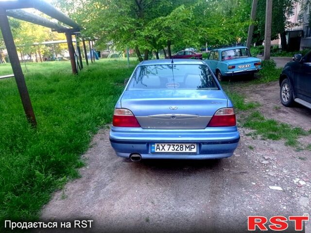 Синий Дэу Нексия, объемом двигателя 1.5 л и пробегом 250 тыс. км за 960 $, фото 1 на Automoto.ua