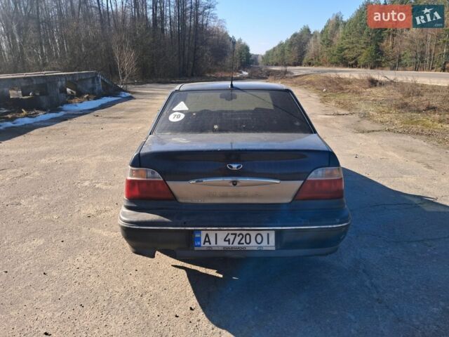 Синий Дэу Нексия, объемом двигателя 1.5 л и пробегом 200 тыс. км за 600 $, фото 1 на Automoto.ua