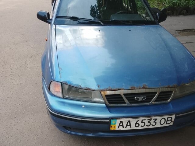 Синий Дэу Нексия, объемом двигателя 1.5 л и пробегом 350 тыс. км за 1000 $, фото 1 на Automoto.ua
