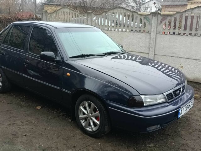 Синий Дэу Нексия, объемом двигателя 1.5 л и пробегом 106 тыс. км за 1800 $, фото 1 на Automoto.ua