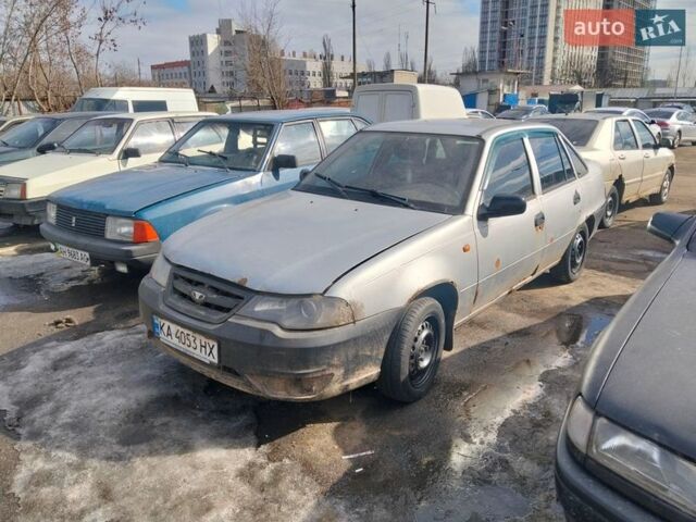 Синий Дэу Нексия, объемом двигателя 1.5 л и пробегом 230 тыс. км за 850 $, фото 1 на Automoto.ua