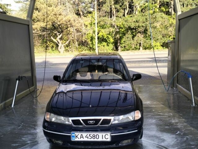 Синий Дэу Нексия, объемом двигателя 1.5 л и пробегом 250 тыс. км за 1301 $, фото 1 на Automoto.ua