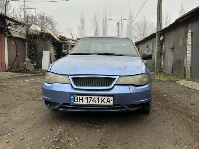 Синий Дэу Нексия, объемом двигателя 1.5 л и пробегом 777 тыс. км за 1750 $, фото 1 на Automoto.ua